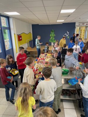 Fotoalbum Abschlussfrühstück der 4. Klassen