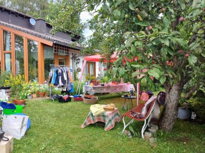 Foto des Albums: Sommerflohmarkt 24 - viele Gäste in den Bettendorfer Höfen