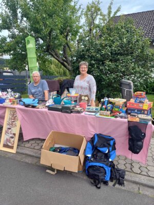 Foto des Albums: Sommerflohmarkt 24 - viele Gäste in den Bettendorfer Höfen