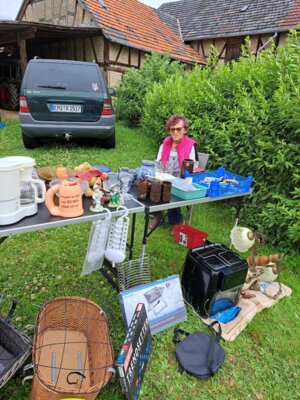 Foto des Albums: Sommerflohmarkt 24 - viele Gäste in den Bettendorfer Höfen