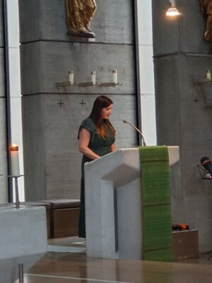 Foto des Albums: Abschiedsfeier in der Kirche in Hollstadt