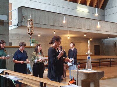 Foto des Albums: Abschiedsfeier in der Kirche in Hollstadt