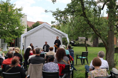 Fotoalbum Gartenmatinée mit EXPROMPT im Kultur|Kloster|Kyritz