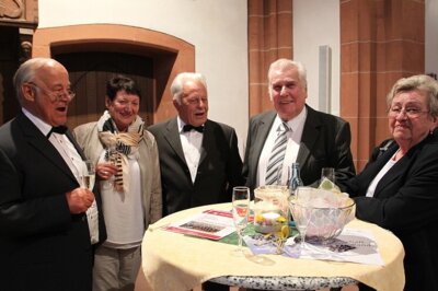 ... zum Gedankenaustausch ...  (Bild vergr&ouml;&szlig;ern)
