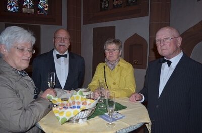 ...... und ...  (Bild vergr&ouml;&szlig;ern)
