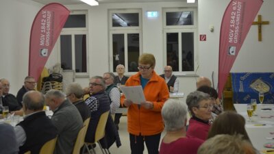 Pr&auml;sentation des Kassenberichts  (Bild vergr&ouml;&szlig;ern)
