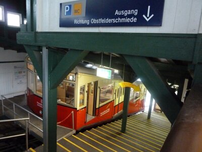 Oberwei&szlig;bacher Bergbahn - Talstation  (Bild vergr&ouml;&szlig;ern)