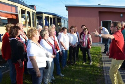 ... Action  (Bild vergr&ouml;&szlig;ern)
