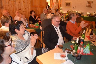 ... und nochmals Applaus f&uuml;r das neue Duo  (Bild vergr&ouml;&szlig;ern)