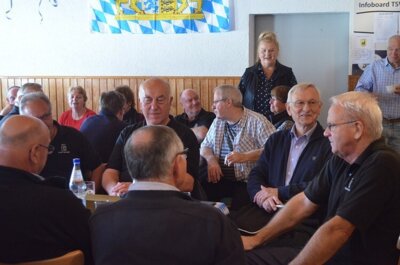 Unterhaltsame Gespr&auml;che  (Bild vergr&ouml;&szlig;ern)
