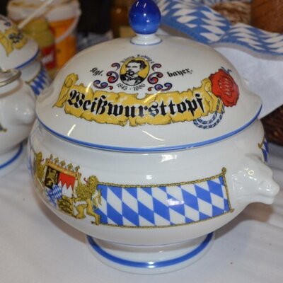... Wei&szlig;wurst, ...  (Bild vergr&ouml;&szlig;ern)
