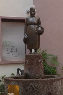 Frau Rauscher pers&ouml;nlich  (Bild vergr&ouml;&szlig;ern)