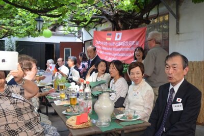 Deutsch-Japanische Freundschaft  (Bild vergr&ouml;&szlig;ern)