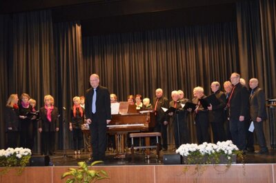 S&auml;ngervereinigung Semd, Chorleiter: Andreas Morhard  (Bild vergr&ouml;&szlig;ern)