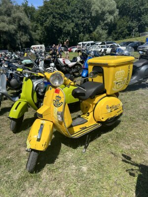 Foto des Albums: Vespa Treffen des VC Regensburg in Bad Abbach