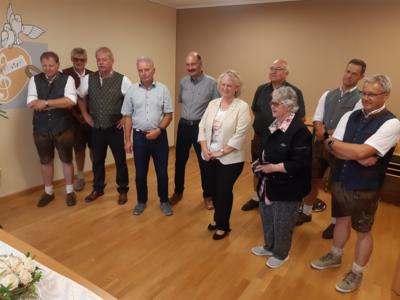 Foto des Albums: Eintrag ins Goldene Buch der Gemeinde Zandt - Monsignore Augustin Sperl