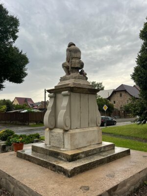 Foto des Albums: Kriegerdenkmal - Sanierung 2024