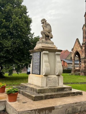 Foto des Albums: Kriegerdenkmal - Sanierung 2024
