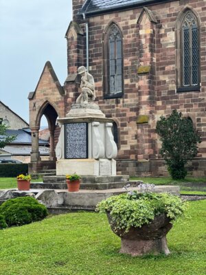 Foto des Albums: Kriegerdenkmal - Sanierung 2024