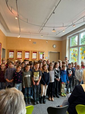Foto des Albums: Feierstunde Biosphärenschule Hollstadt-Wollbach