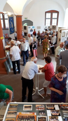 Er&ouml;ffnung der Ausstellung in der S&auml;ulenhalle  (Bild vergr&ouml;&szlig;ern)