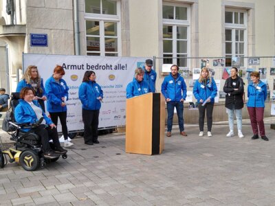 Foto des Albums: Aktionen zur Armutswoche 2024 - Lange Tafel