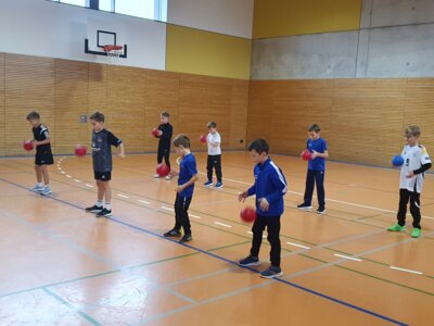 Foto des Albums: Bewegungs- und Achtsamkeitstag in den Schulhäusern Hollstadt und Wollbach