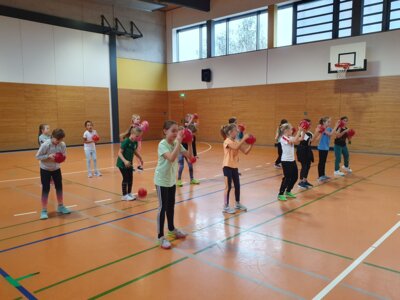 Foto des Albums: Bewegungs- und Achtsamkeitstag in den Schulhäusern Hollstadt und Wollbach