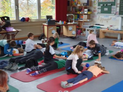 Foto des Albums: Bewegungs- und Achtsamkeitstag in den Schulhäusern Hollstadt und Wollbach
