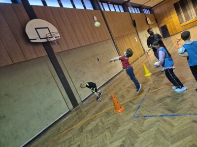 Foto des Albums: Bewegungs- und Achtsamkeitstag in den Schulhäusern Hollstadt und Wollbach