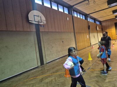 Foto des Albums: Bewegungs- und Achtsamkeitstag in den Schulhäusern Hollstadt und Wollbach