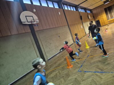 Foto des Albums: Bewegungs- und Achtsamkeitstag in den Schulhäusern Hollstadt und Wollbach