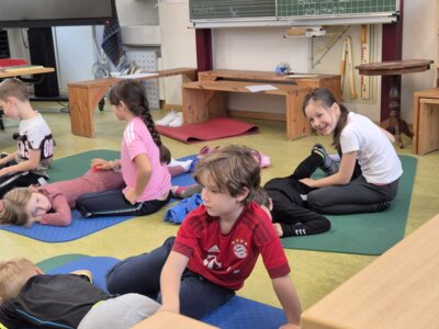 Foto des Albums: Bewegungs- und Achtsamkeitstag in den Schulhäusern Hollstadt und Wollbach