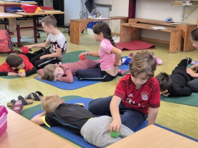 Foto des Albums: Bewegungs- und Achtsamkeitstag in den Schulhäusern Hollstadt und Wollbach