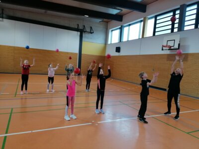 Foto des Albums: Bewegungs- und Achtsamkeitstag in den Schulhäusern Hollstadt und Wollbach
