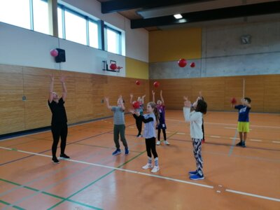 Foto des Albums: Bewegungs- und Achtsamkeitstag in den Schulhäusern Hollstadt und Wollbach