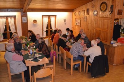 ---  (Bild vergr&ouml;&szlig;ern)