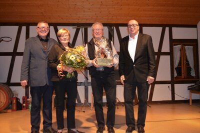 ... und seiner Ehefrau Wilma  (Bild vergr&ouml;&szlig;ern)