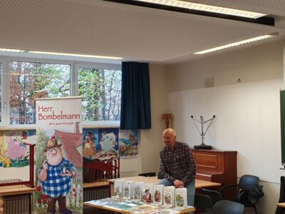 Foto des Albums: Herr Bombelmann zu Besuch an der Grundschule Hollstadt-Wollbach
