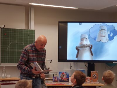 Foto des Albums: Herr Bombelmann zu Besuch an der Grundschule Hollstadt-Wollbach