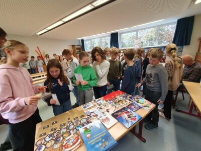 Foto des Albums: Herr Bombelmann zu Besuch an der Grundschule Hollstadt-Wollbach