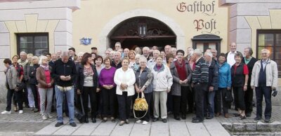 Versammelte Mannschaft  (Bild vergr&ouml;&szlig;ern)