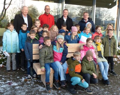 Foto des Albums: Freundschaftsbänke für Grundschulen (17. 11. 2024)