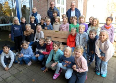 Foto des Albums: Freundschaftsbänke für Grundschulen (17. 11. 2024)