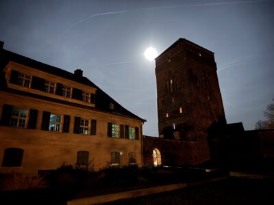 Fotoalbum Nachtschwärmer erkunden die Innenstadt