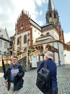 am Stiftsplatz St. Peter und Alexander  (Bild vergr&ouml;&szlig;ern)