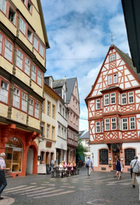 in der Augustinerstra&szlig;e  (Bild vergr&ouml;&szlig;ern)
