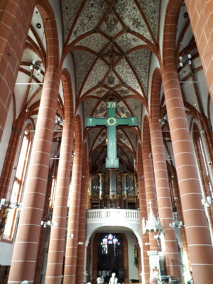 Pfarrkirche  (Bild vergr&ouml;&szlig;ern)