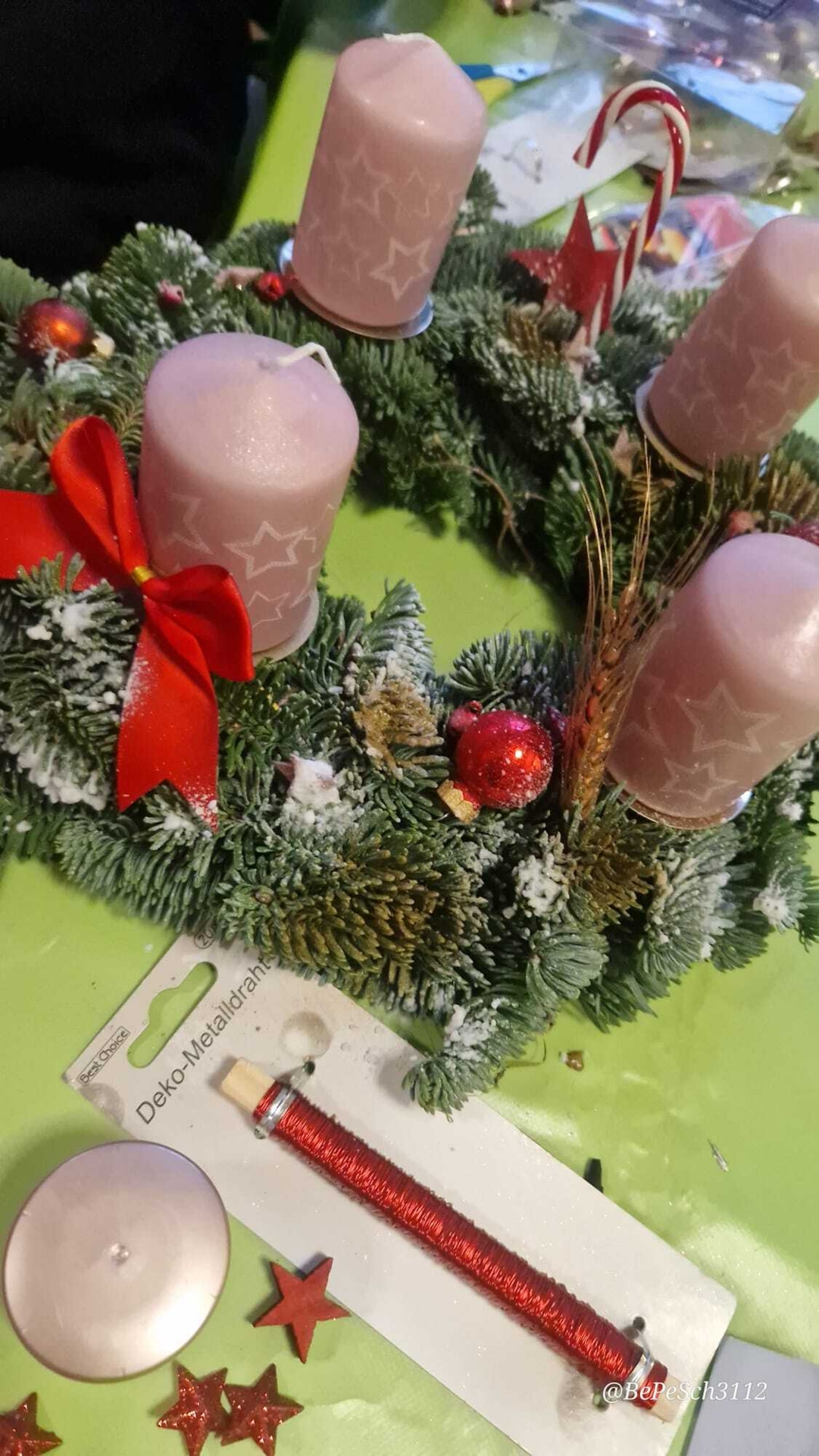Bild: Bastelnachmittag: Adventskränze
