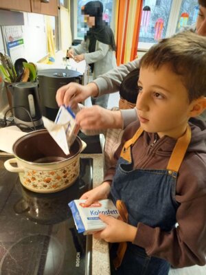 Foto des Albums: Vogelfutterherstellung